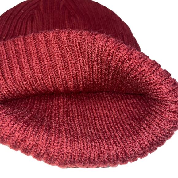 BASS OUTDOOR Trail Loop Knit Hat pomegranate, one size NWT - Picture 4 of 5